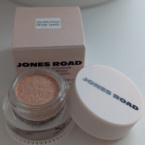 Jones Road eyeshadow